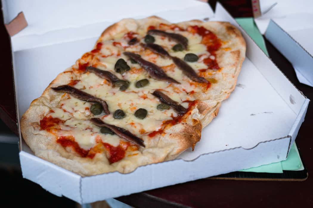 pinsa1 - streetfood, food-nomyblog Teigrund im Schatten der Pizza: Hat die Pinsa das Zeug zum Foodtrend?