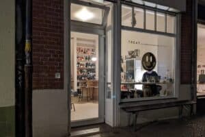 PXL 20230216 175956666 300x200 - PXL_20230216_175956666