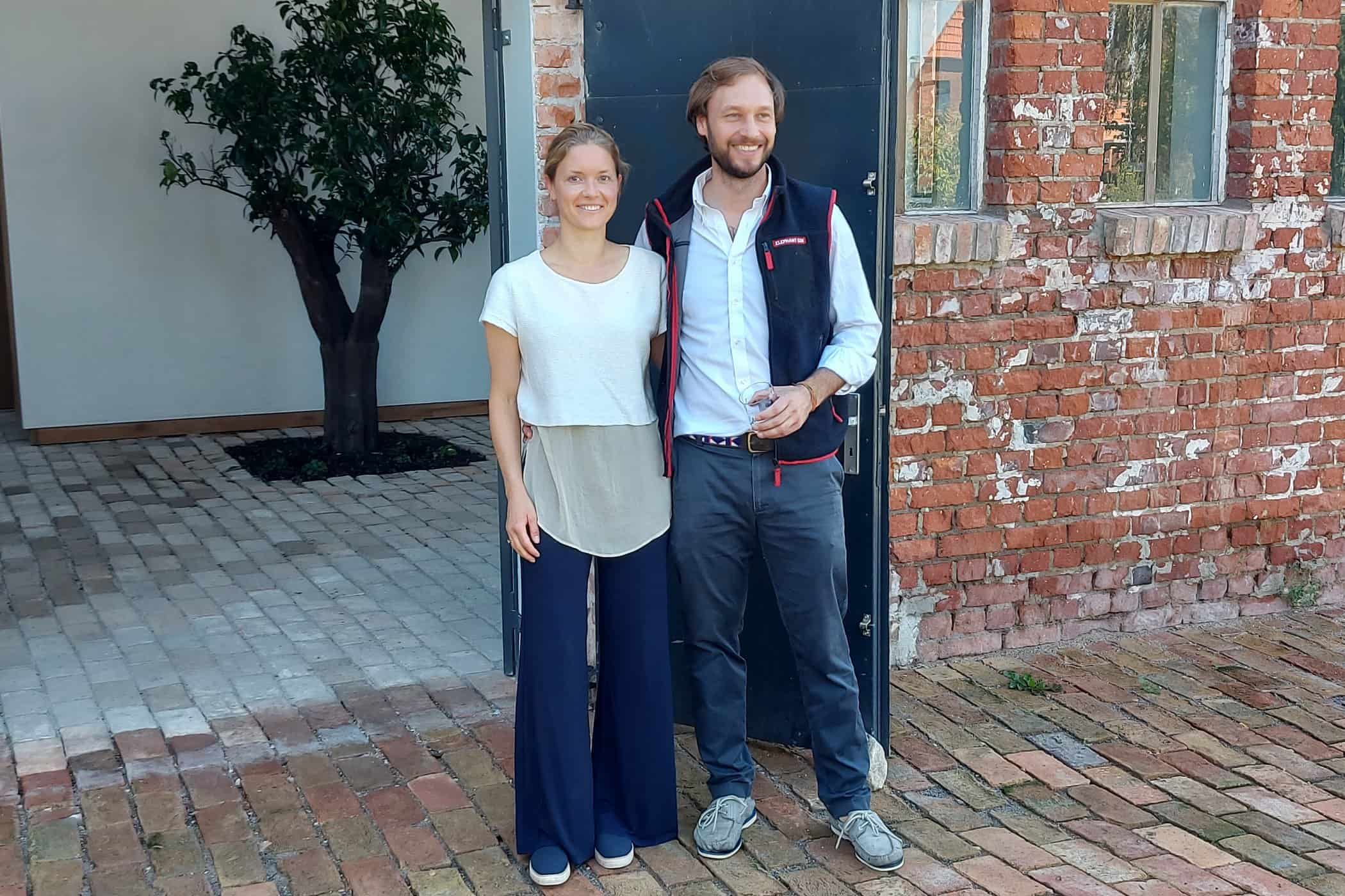 Tessa und Robin PE - spirituosen, getraenke Zu Besuch in der neuen Markenheimat von Elephant Gin