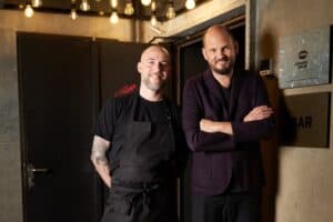 Nicholas Hahn Cookie CHA3937 1 300x200 - Nicholas Hahn & Cookie_CHA3937 (1)