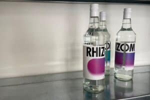 rhizom gin 300x200 - rhizom gin