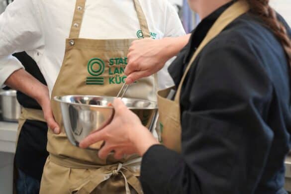 nomyblog Atelier 3.0 Frankfurt: Juan Amador kocht, schult und macht Events stadt land kueche kochworkshop 585x390 - nomyblog Atelier 3.0 Frankfurt: Juan Amador kocht, schult und macht Events