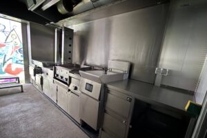 roka steelrunner innen 1 300x200 - roka steelrunner innen 1