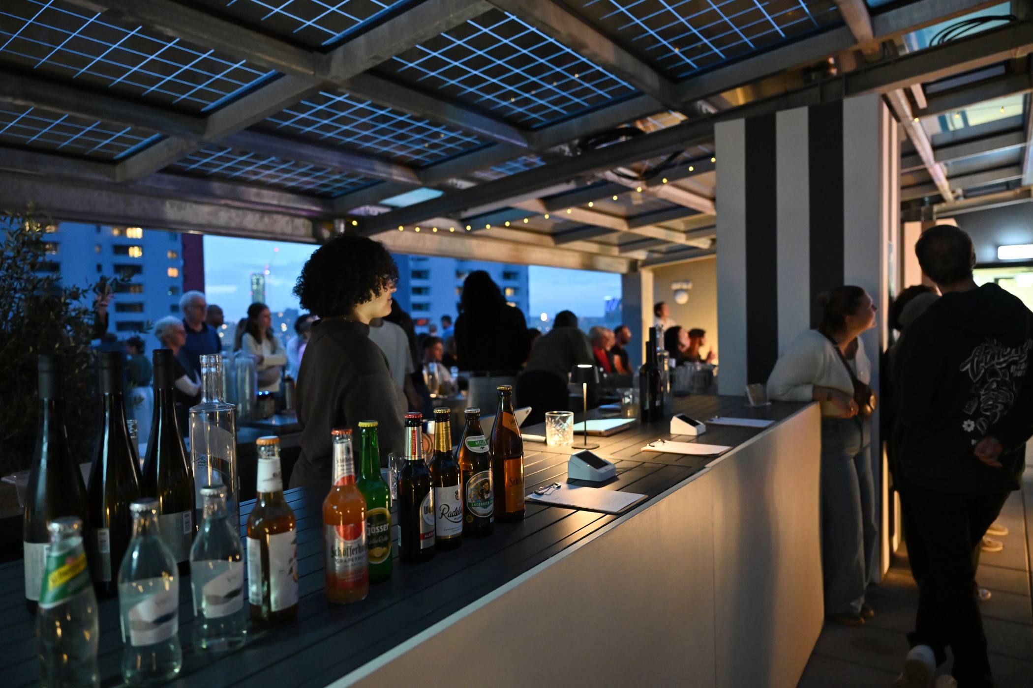 konzepte, gastronomie Voll ausgestattetes Café-Bistro und Rooftop mit Berlin-Blick: Das bietet The Circus Living seinem neuen Gastronomie-Partner NZ6 2927 - konzepte, gastronomie Voll ausgestattetes Café-Bistro und Rooftop mit Berlin-Blick: Das bietet The Circus Living seinem neuen Gastronomie-Partner