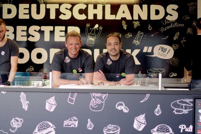 Celebrate Streetfood Jan Oliver 2 690x460 - streetfood, interviews-portraits, food-nomyblog „Streetfood ist Entertainment pur“ – Interview mit Jan Dinter und Oliver Meiser von Celebrate Streetfood