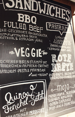 FutterFlotte Tafel - food-nomyblog Futterflotte: mobile Straßenküche fürs Ruhrgebiet, Düsseldorf und Köln