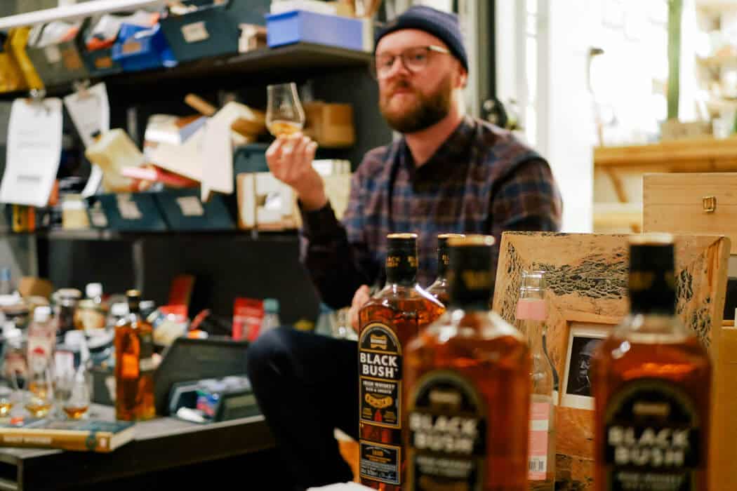 Gearoid OCallaghan - spirituosen, getraenke Die Kunst des Handwerks: Wir entdecken mit Bushmills den vielleicht ältesten Whiskey der Welt