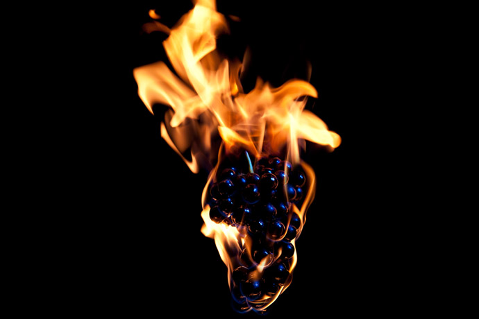 medien-tools Scherben, die Elemente und gestürzte Despoten: Power-Bilder von Tim Klöcker und Sebastian Böhme OTTTN 026 - medien-tools Scherben, die Elemente und gestürzte Despoten: Power-Bilder von Tim Klöcker und Sebastian Böhme