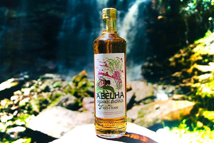 abelha cachaca gold - spirituosen, getraenke Abelha Organic Cachaça aus Brasilien zeigt: Diese Spirituose kann viel mehr als nur in der Caipi verschwinden