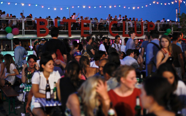 events, nomyblog Bite Club Berlin: jetzt auch samstags an der Platoon Kunsthalle in Mitte biteclub - events, nomyblog Bite Club Berlin: jetzt auch samstags an der Platoon Kunsthalle in Mitte