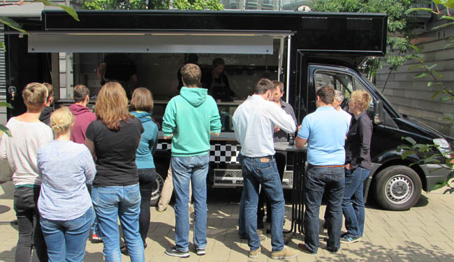 food-nomyblog Die Lunch-Karawane schafft Haltestellen für Food-Trucks burgerjungs - food-nomyblog Die Lunch-Karawane schafft Haltestellen für Food-Trucks