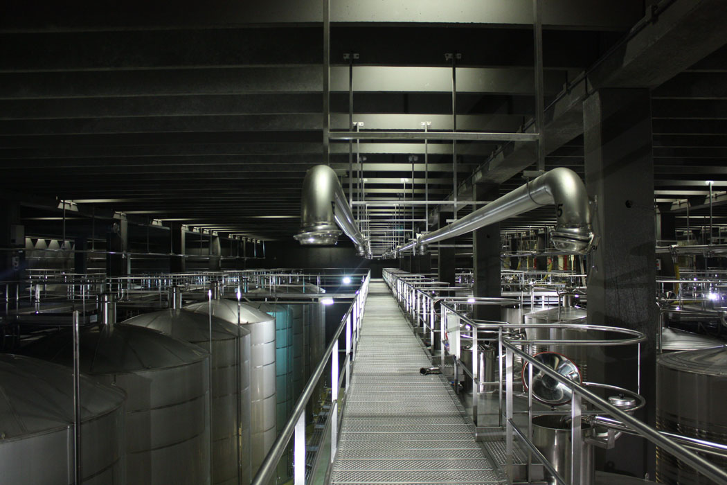 campo viejo stahltanks - wein, getraenke Einblicke ins Wein-Business: Zu Besuch bei Campo Viejo in La Rioja