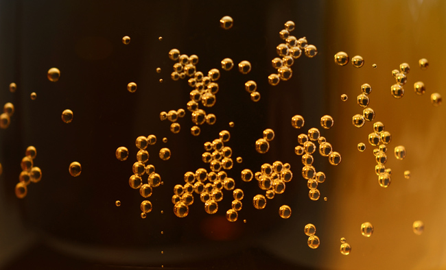 events Schampus und Disco in Berlin: The Champagne Studio champagne bubbles - events Schampus und Disco in Berlin: The Champagne Studio