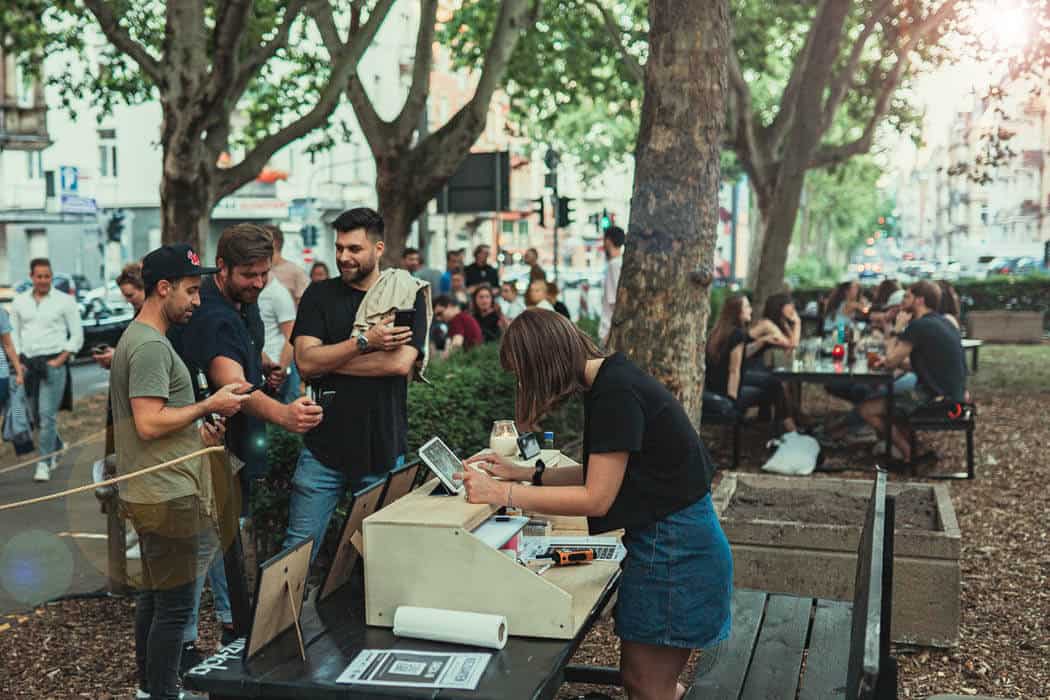 einlass - management, konzepte, gastronomie Kiezgarten am Sedanplatz: Kollektiver Popup-Biergarten in Wiesbaden