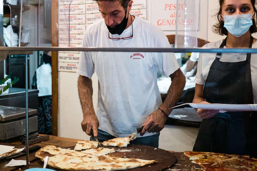 foccaciaio4 - interviews-portraits, gastronomie, food-nomyblog Gastronomie in Italien: Salz ins Nudelwasser statt in die Wunde