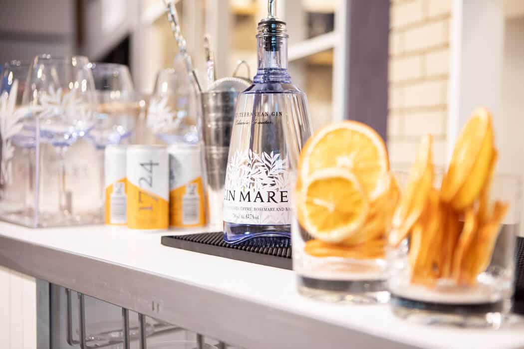 gin mare - spirituosen, gastronomie, food-nomyblog Herzhaftes Pairing von Fabio Haebel: Secreto Iberico und ein „New Clover Club“ mit Gin Mare