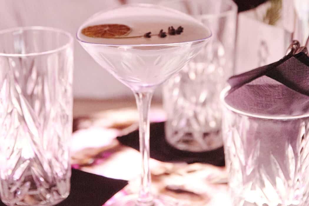 himmelblau - getraenke, events Auf Berlin-Tour mit Gin Mare: Mediterrane Cocktail-Kreationen von der Küche Bar, dem Restaurant Slate und der Grace Bar