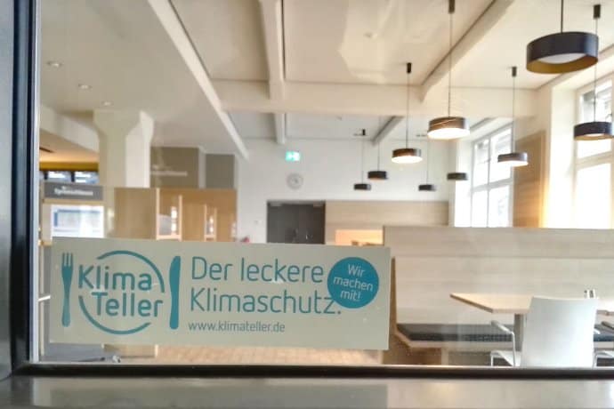 klimateller 690x460 - management, gastronomie Klimafreundlich essen in der Kantine: „Spreeschleuse“, Berlin
