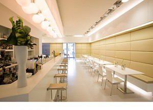 m1 muenchen 300x215 - getraenke, nomyblog Sensation White gastronomisch: "Nacht der weißen Handschuhe"