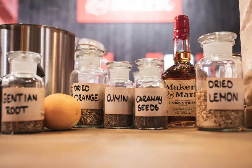 makers mark bitters workshop 6 - spirituosen, getraenke, events Workshop mit Maker's Mark auf dem Bar Convent Berlin 2018: Schnelle Cocktailbitters aus dem Sahnespender