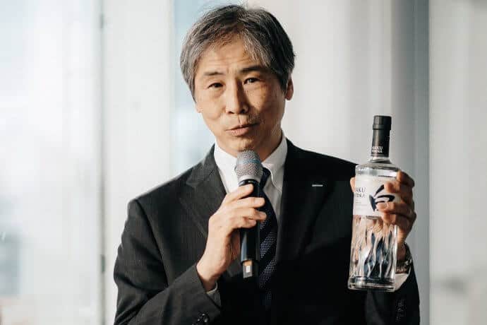 master distiller 690x460 - spirituosen Aus Reis gemacht: Haku Japanese Craft Vodka, jetzt in Deutschland erhältlich