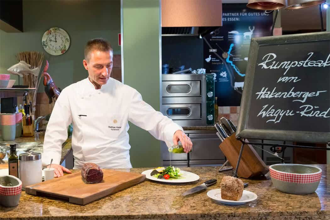 konzepte, gastronomie, food-nomyblog Topf & Pfanne im Restaurant Seewirtschaft im Resort Mark Brandenburg: Sharing is caring mit lokalen Produkten matthias kleber 1 - konzepte, gastronomie, food-nomyblog Topf & Pfanne im Restaurant Seewirtschaft im Resort Mark Brandenburg: Sharing is caring mit lokalen Produkten