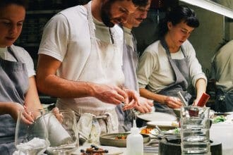 listen-und-citytouren, konzepte, gastronomie, food-nomyblog, events Mehr als Hummus: einmal durch die Gastro-Metropole Tel Aviv essen opa team 330x220 - listen-und-citytouren, konzepte, gastronomie, food-nomyblog, events Mehr als Hummus: einmal durch die Gastro-Metropole Tel Aviv essen