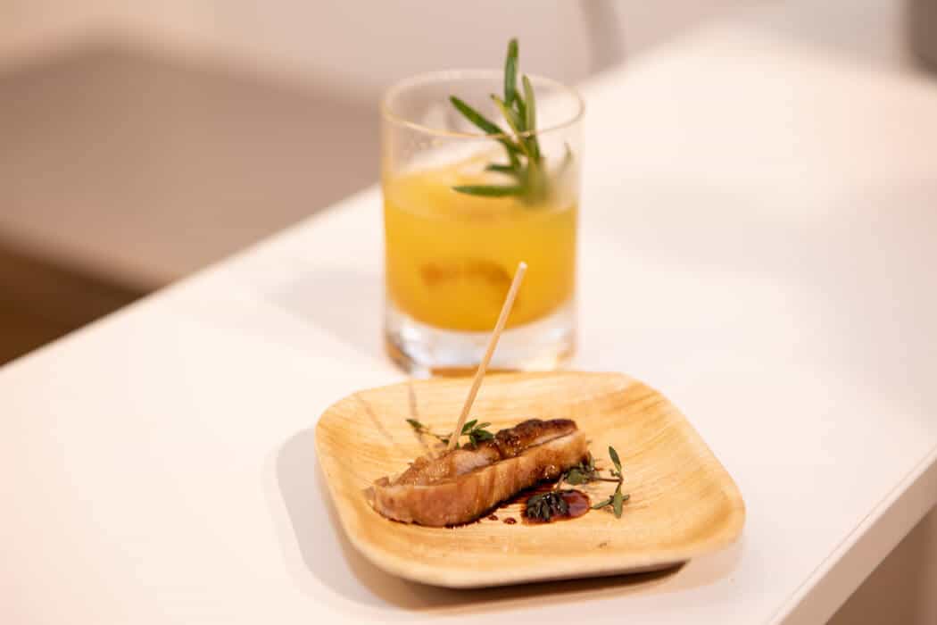 pairing 2 - spirituosen, gastronomie, food-nomyblog Herzhaftes Pairing von Fabio Haebel: Secreto Iberico und ein „New Clover Club“ mit Gin Mare