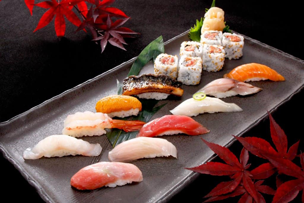 sushi 1024x683 - interviews-portraits, konzepte, gastronomie, food-nomyblog „Ich arbeite gerne mit Schweizer Käse“ – die japanisch-alpine Crossover-Küche von Takumi Murase