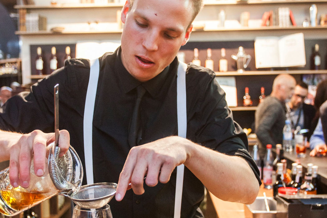 szczygielski - spirituosen, getraenke, events Eine Bühne für fast vergessene Cocktails: The Library von Campari auf dem Bar Convent Berlin 2016