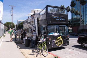 food-nomyblog, nomyblog World Fare: rollendes BUStorant serviert Crossculture-Food worldfare 300x199 - food-nomyblog, nomyblog World Fare: rollendes BUStorant serviert Crossculture-Food