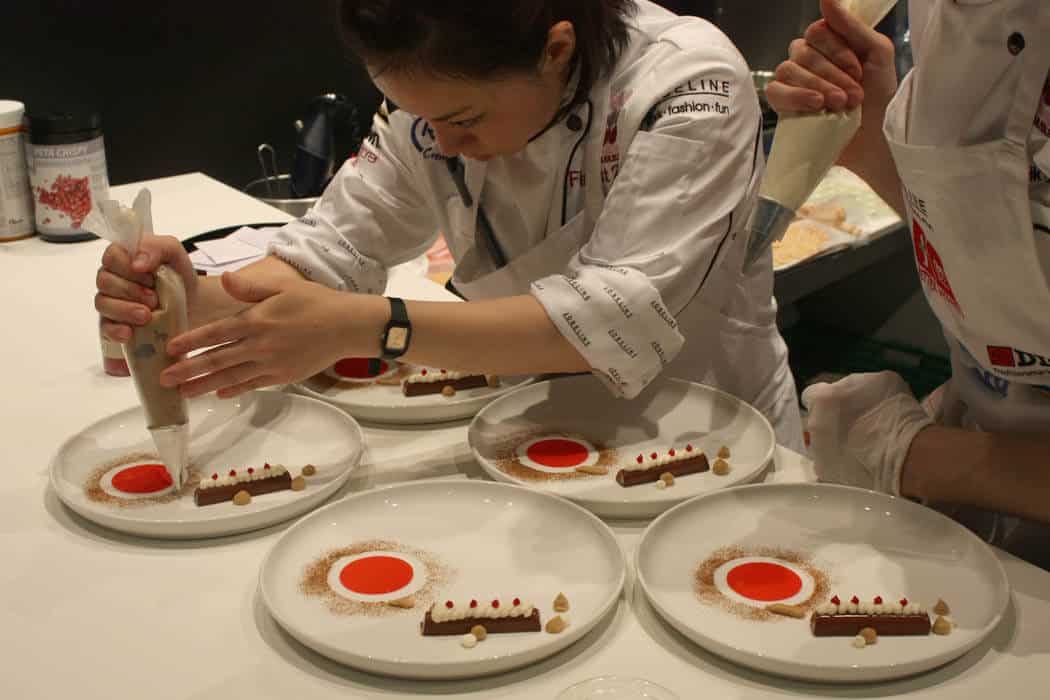 yoshiko sato - food-nomyblog, events Wer wird Meister des süßen Handwerks? Zu Gast beim „Patissier des Jahres“ auf der Anuga 2017 in Köln